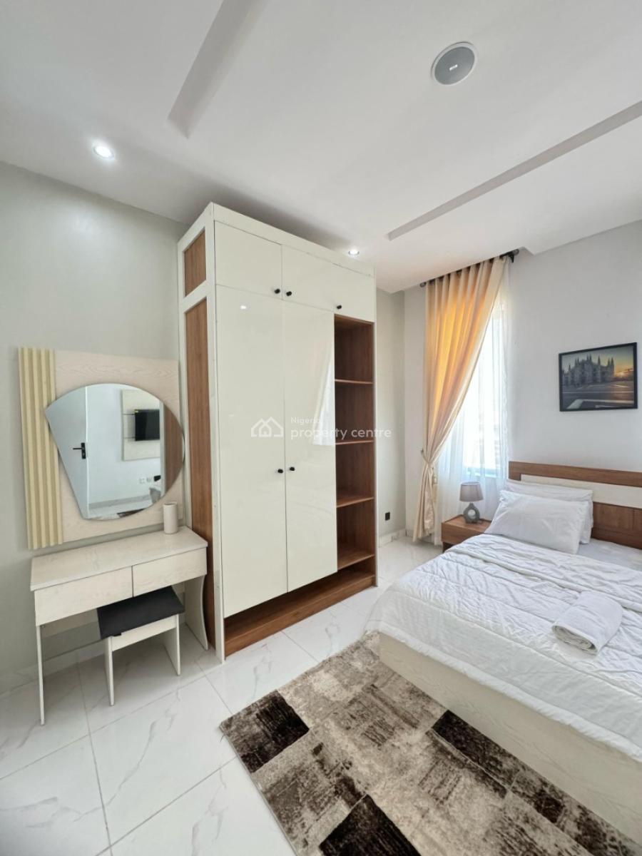 Nicely Furnished 3 Bedroom Apartment, Lekki Phase 1, Lekki, Lagos, Flat / Apartment Short Let