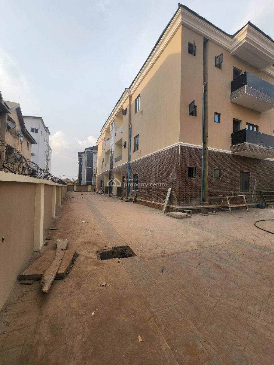 Fantastic 3 Bedroom Apartment in a Fine Location, Behind Vio, Mabushi, Abuja, Flat / Apartment for Sale