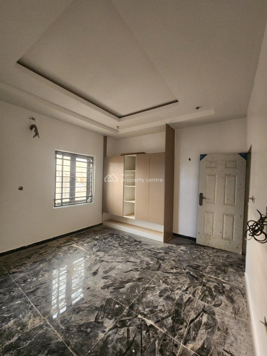 Fantastic 3 Bedroom Apartment in a Fine Location, Behind Vio, Mabushi, Abuja, Flat / Apartment for Sale
