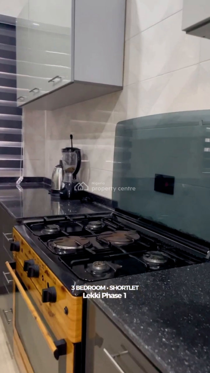 Nicely Furnished 3 Bedroom Apartment, Lekki Phase 1, Lekki, Lagos, Flat / Apartment Short Let