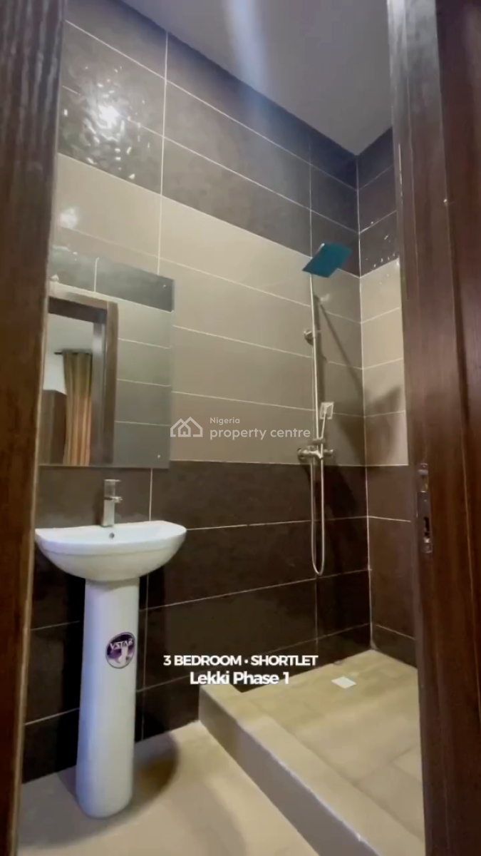 Nicely Furnished 3 Bedroom Apartment, Lekki Phase 1, Lekki, Lagos, Flat / Apartment Short Let