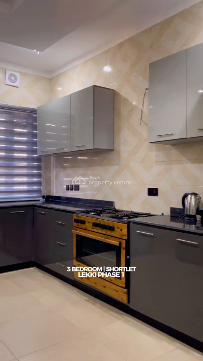 Nicely Furnished 3 Bedroom Apartment, Lekki Phase 1, Lekki, Lagos, Flat / Apartment Short Let