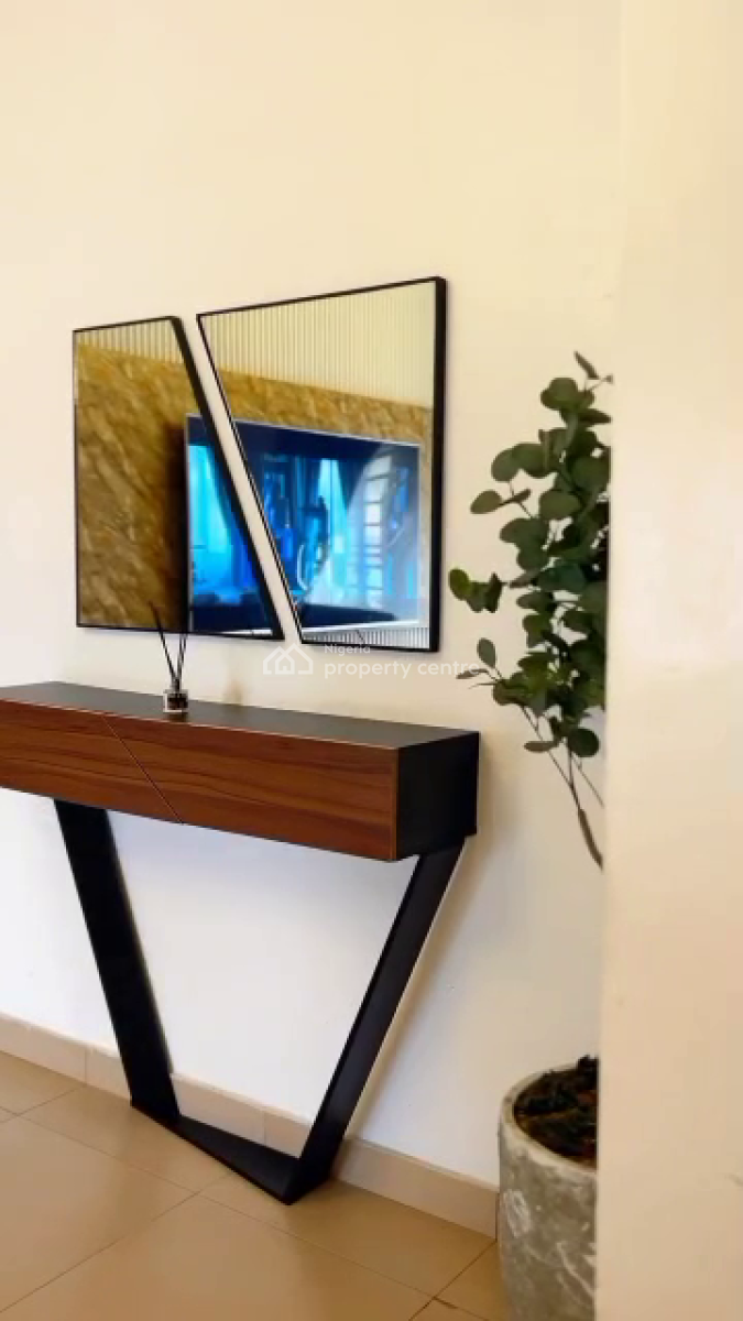 Nicely Furnished 3 Bedroom Apartment, Lekki Phase 1, Lekki, Lagos, Flat / Apartment Short Let