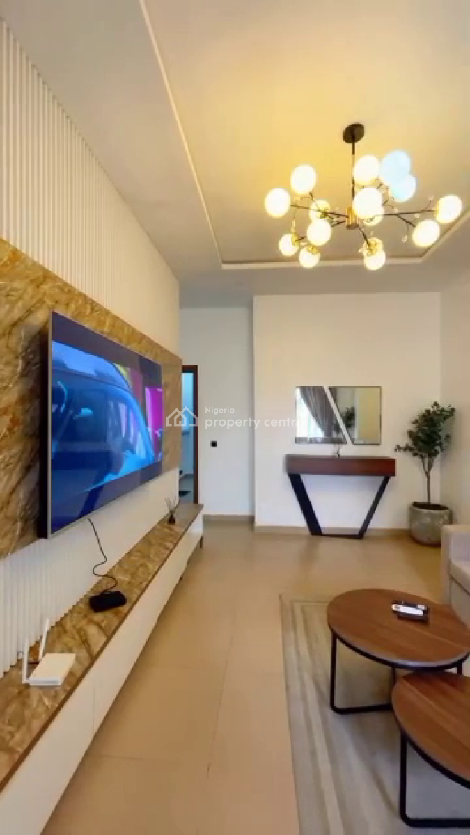 Nicely Furnished 3 Bedroom Apartment, Lekki Phase 1, Lekki, Lagos, Flat / Apartment Short Let
