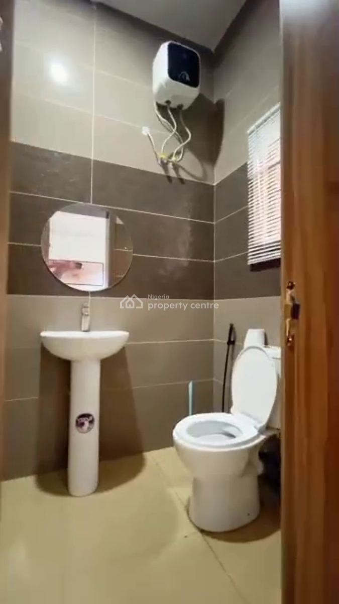 Nicely Furnished 3 Bedroom Apartment, Lekki Phase 1, Lekki, Lagos, Flat / Apartment Short Let