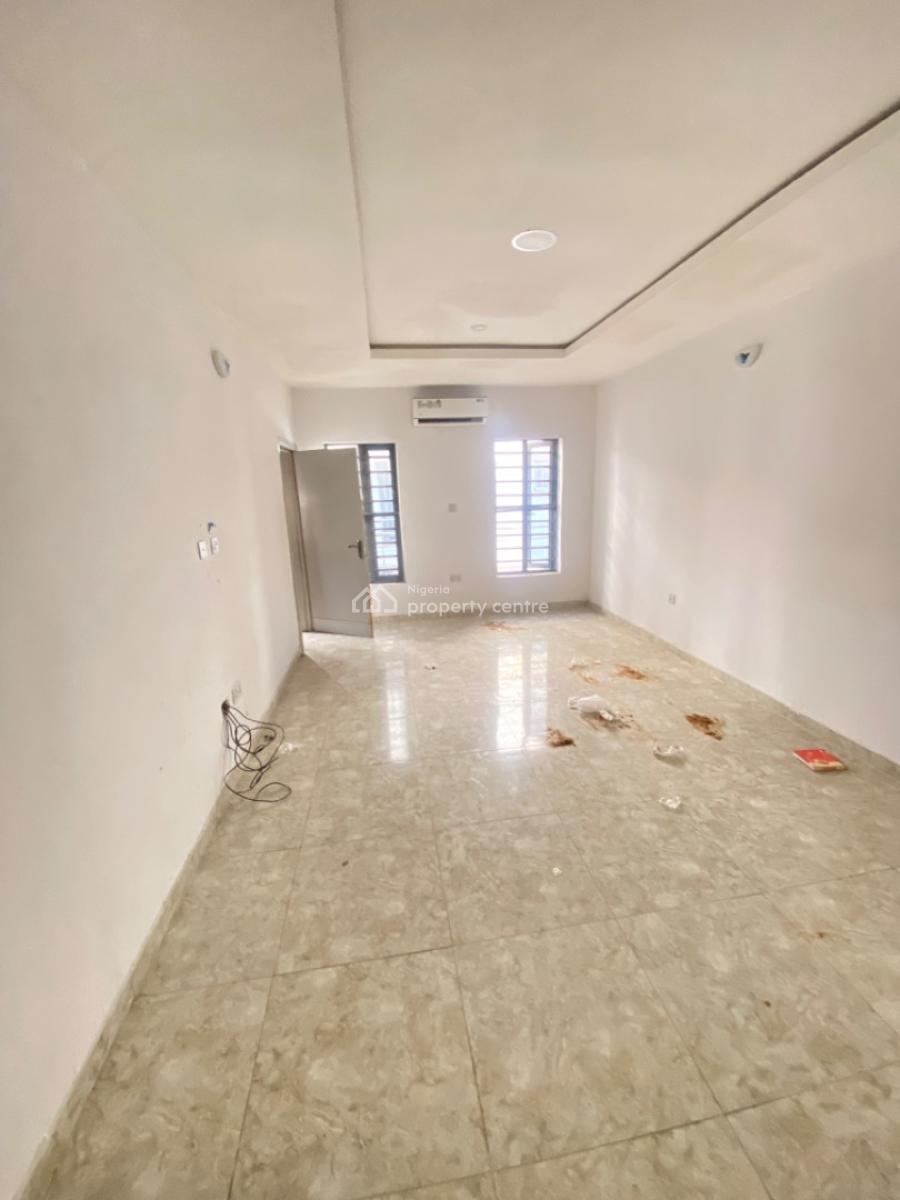 Spacious 3 Bedroom Serviced Apartment with Bq, Swimming Pool and Gym, Lekki Conservation Road, Lekki, Lagos, Flat / Apartment for Rent