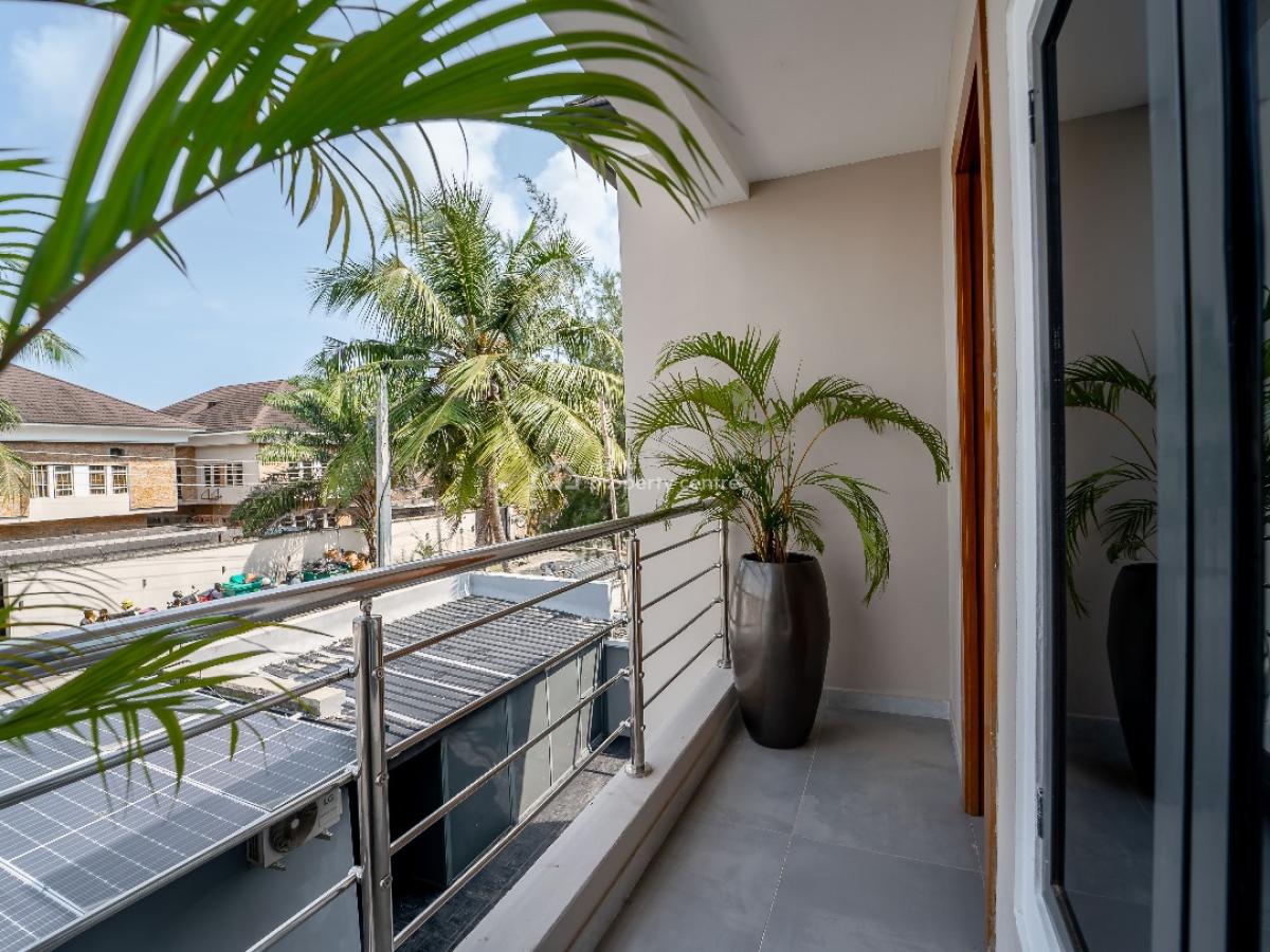 Nicely Furnished 5 Bedroom Apartment, Lekki Phase 1, Lekki, Lagos, Flat / Apartment Short Let