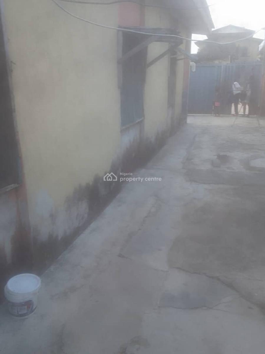 12 Rooms on Half Plot of Land Measuring Approximately 60ft By 60ft, Owutu Police Station of Ishawo Road Via Agric Bus Stop Ikorodu, Isawo, Ikorodu, Lagos, House for Sale