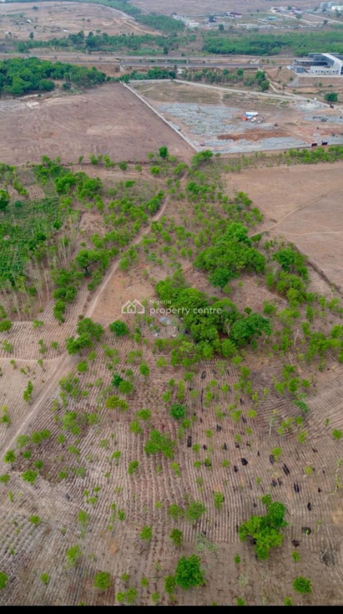 8 Hectare of Flat Land in Kagini Opposite Kubwa Railway Station, Kagini/kubwa Express Way, Kagini, Abuja, Mixed-use Land for Sale