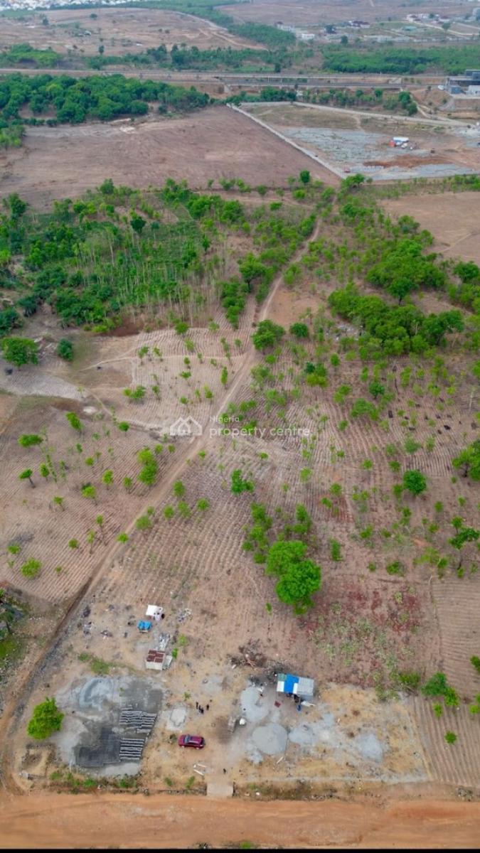 8 Hectare of Flat Land in Kagini Opposite Kubwa Railway Station, Kagini/kubwa Express Way, Kagini, Abuja, Mixed-use Land for Sale