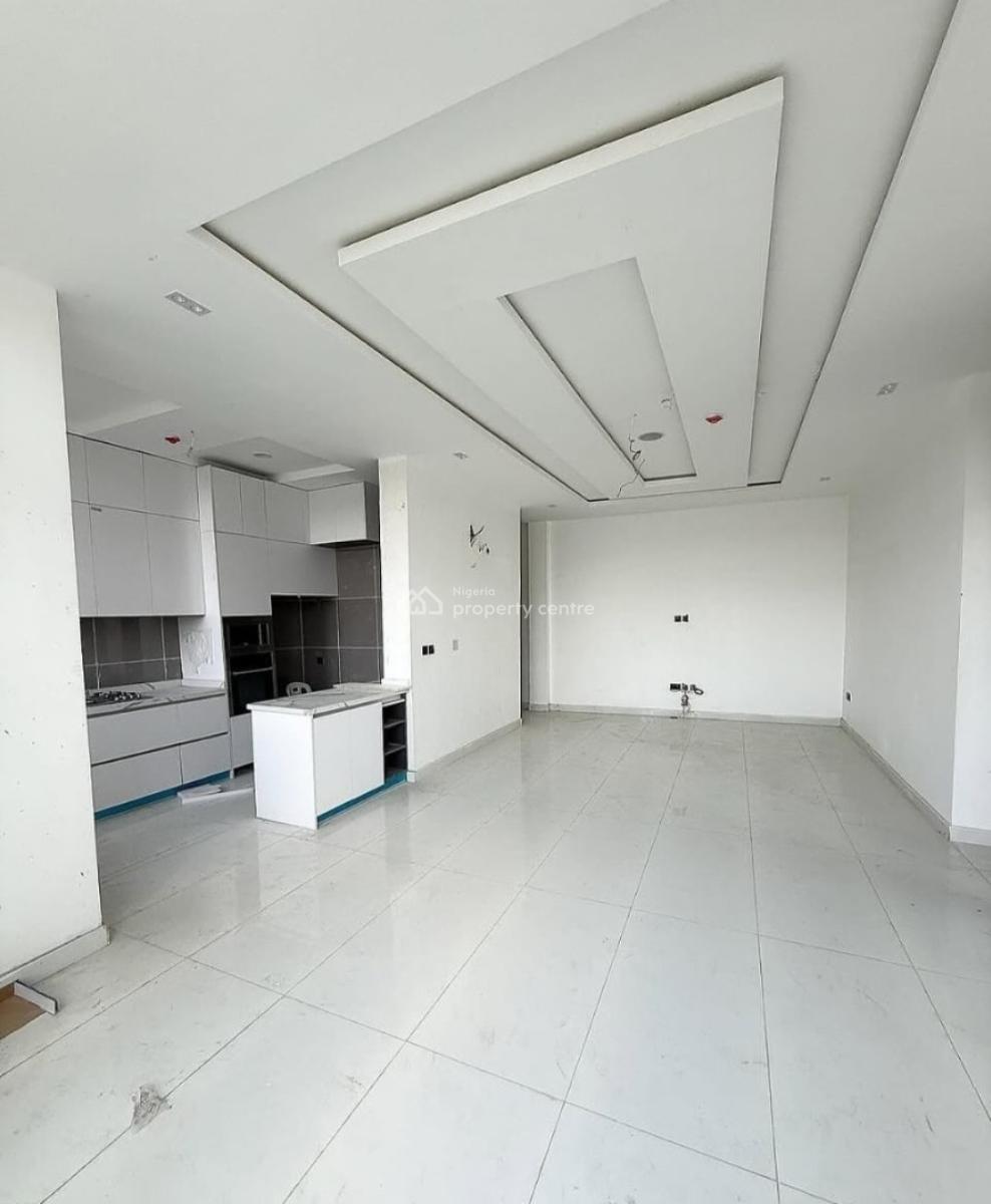 24/7 Power Supply Serviced 2 Bedroom En-suite Flat. It Will Come with, Lekki Phase 1, Lekki, Lagos, Flat / Apartment for Rent