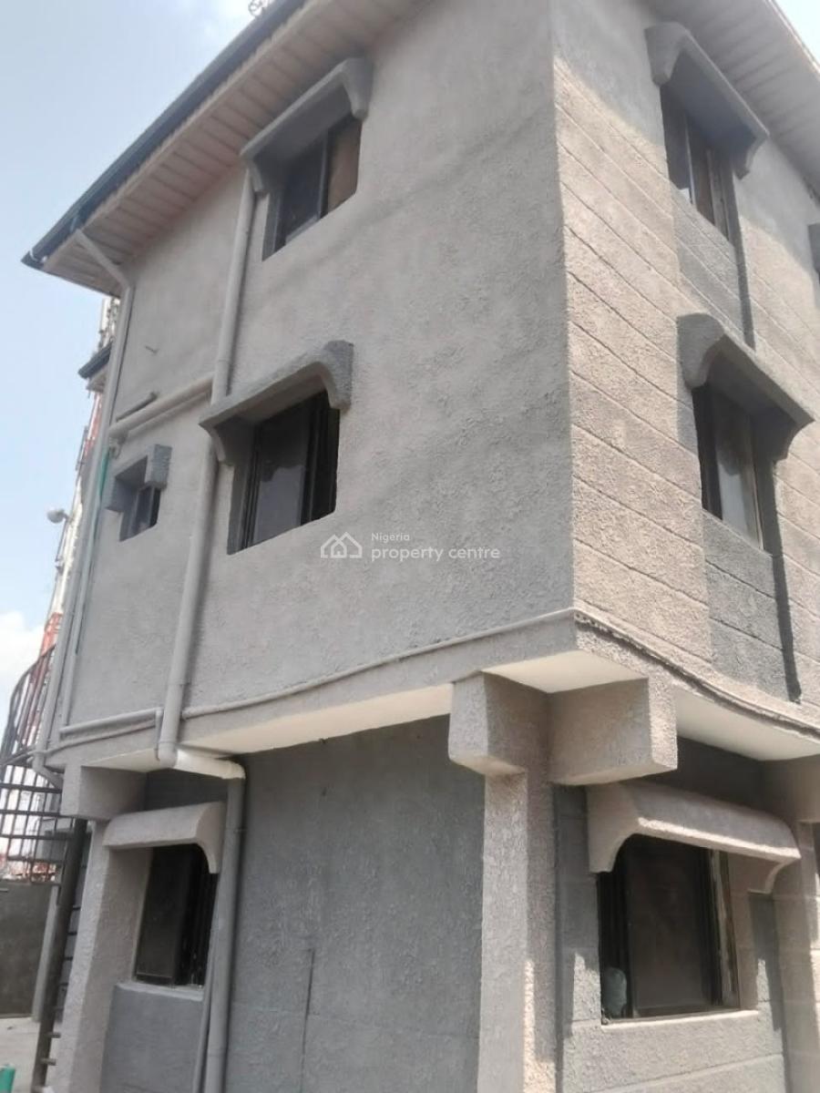 Brand New Executive 3 Bedroom Flat, Off Sunmola Street Mende Maryland, Maryland, Lagos, Flat / Apartment for Rent