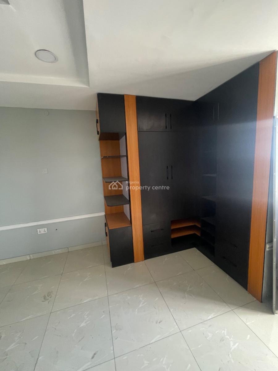 Spacious 4 Bedroom Penthouse with 2 Terraces, Mobil Road, Ilaje, Ajah, Lagos, Flat / Apartment for Rent