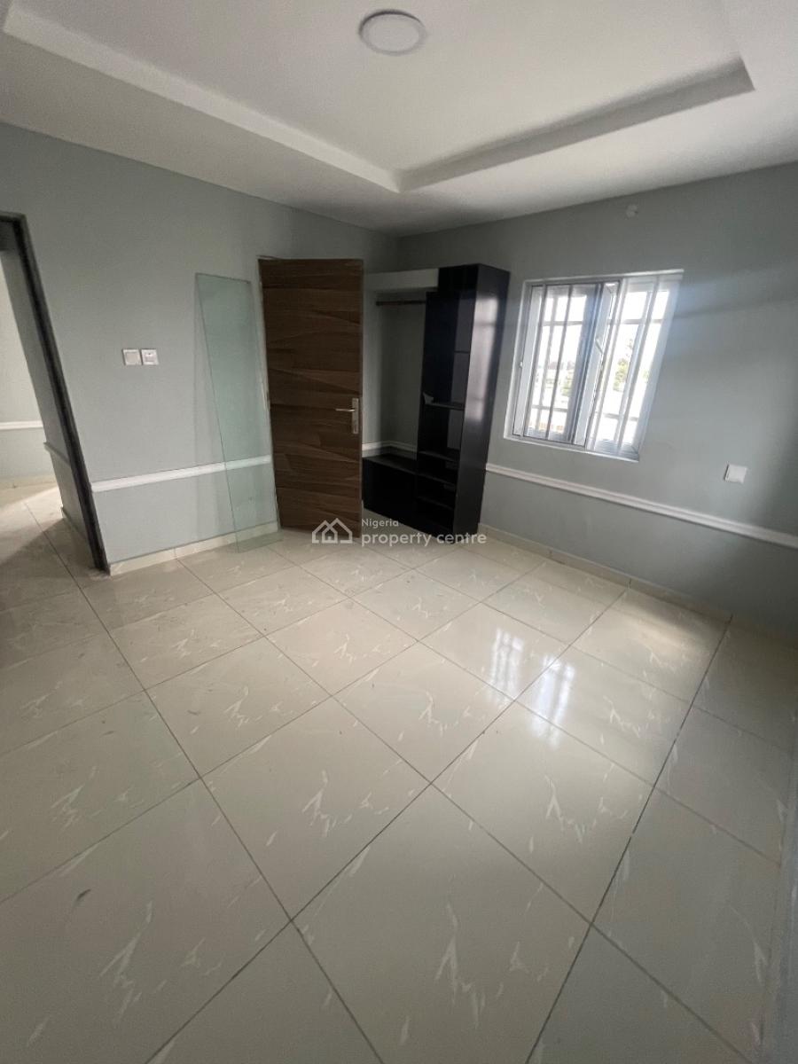 Spacious 4 Bedroom Penthouse with 2 Terraces, Mobil Road, Ilaje, Ajah, Lagos, Flat / Apartment for Rent