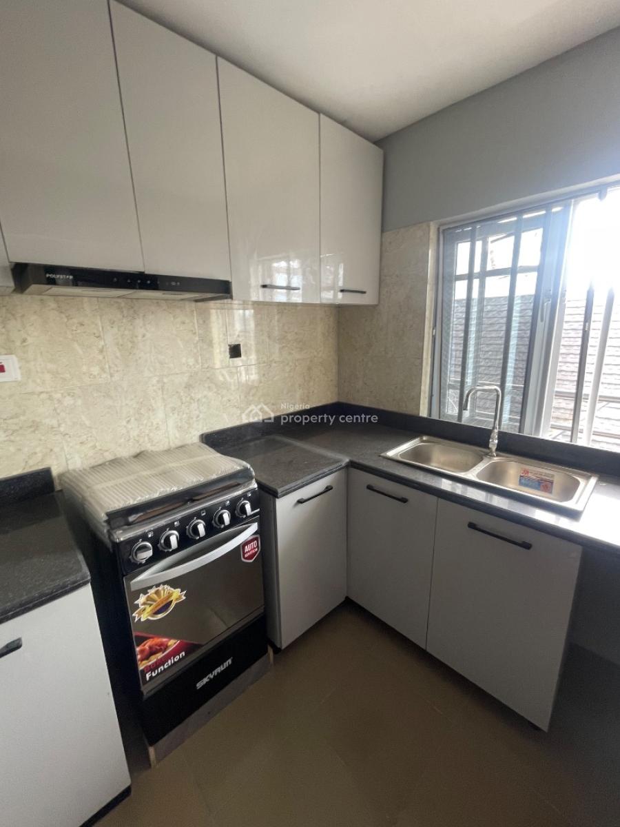 Spacious 4 Bedroom Penthouse with 2 Terraces, Mobil Road, Ilaje, Ajah, Lagos, Flat / Apartment for Rent