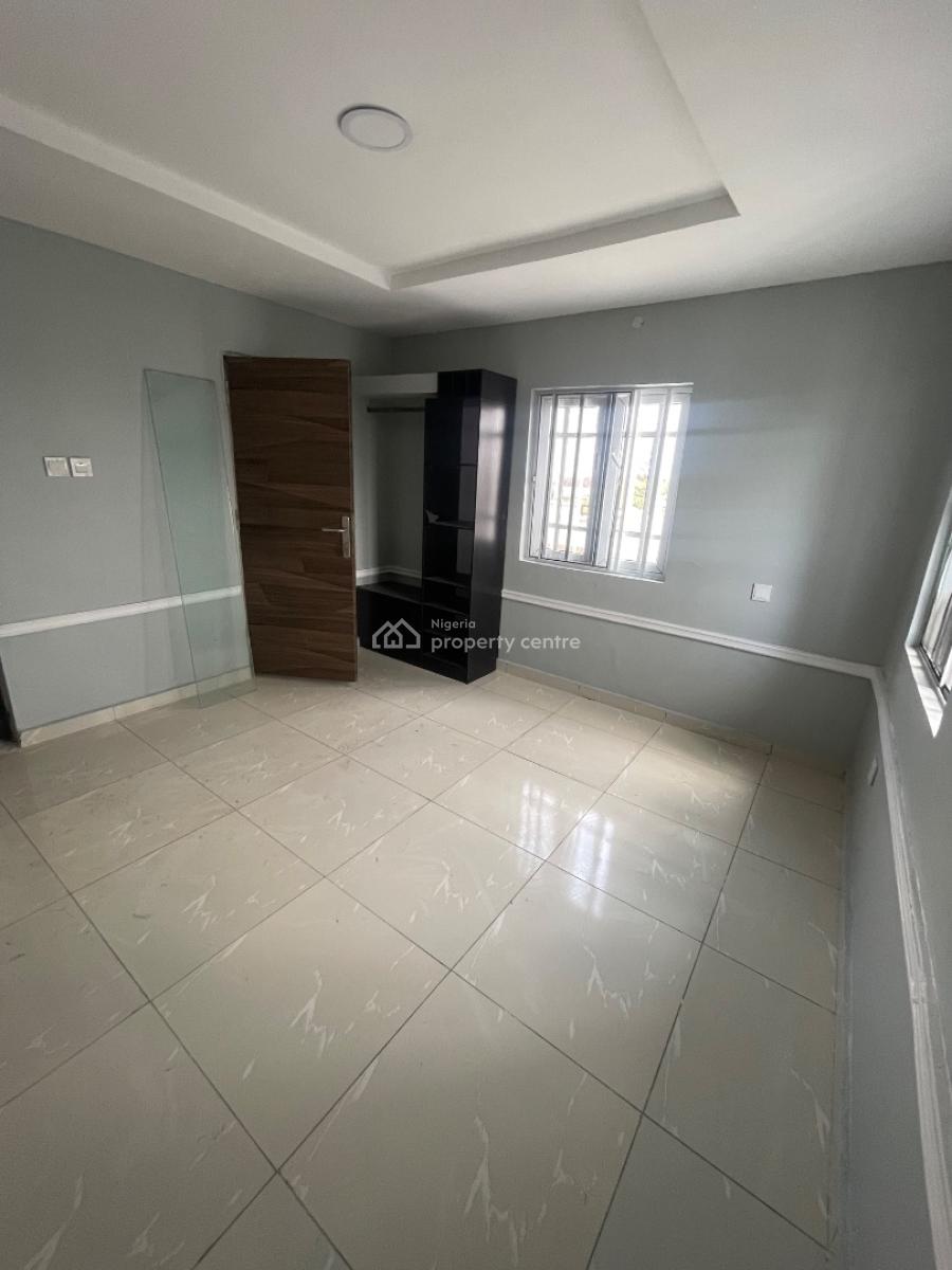 Spacious 4 Bedroom Penthouse with 2 Terraces, Mobil Road, Ilaje, Ajah, Lagos, Flat / Apartment for Rent
