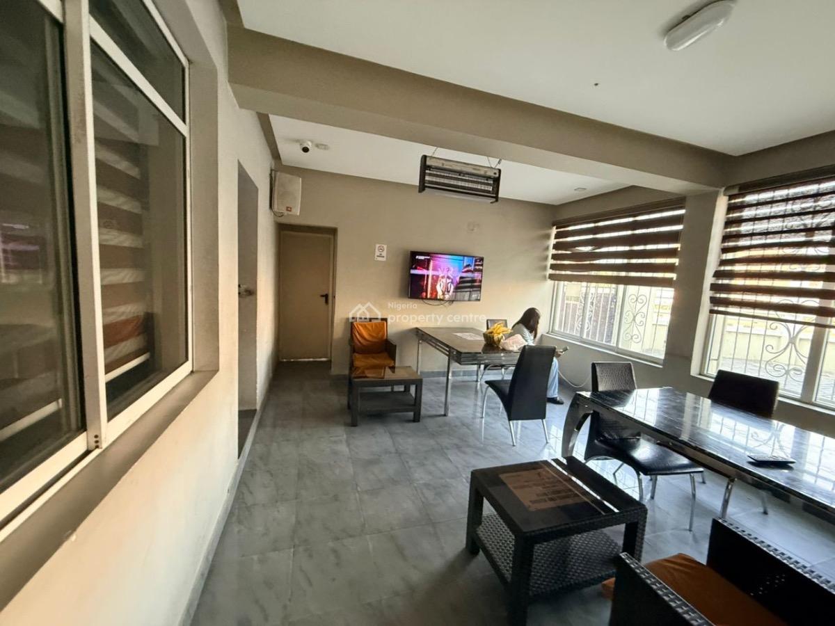 Commercial Property 15rooms Functional Hotel on Semi Detached House, Lekki Phase 1, Lekki, Lagos, Hotel / Guest House for Rent