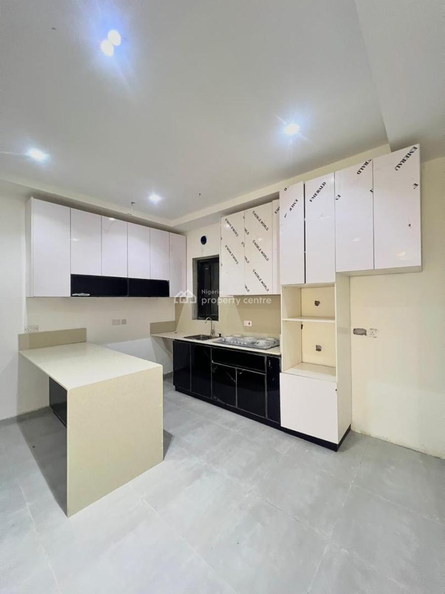 Very Spacious 2-bedroom Apartment with Swimming Pool, Oniruu, Victoria Island (vi), Lagos, House for Rent