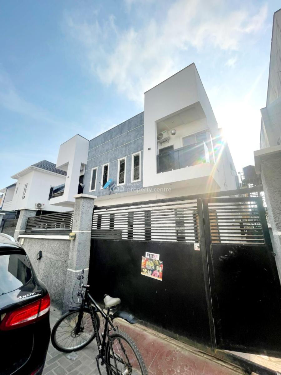 Nice Room & Parlour/mini Flat Upstairs, Chevy View Estate, Chevron Drive, Lekki, Lagos, Mini Flat (room and Parlour) for Rent