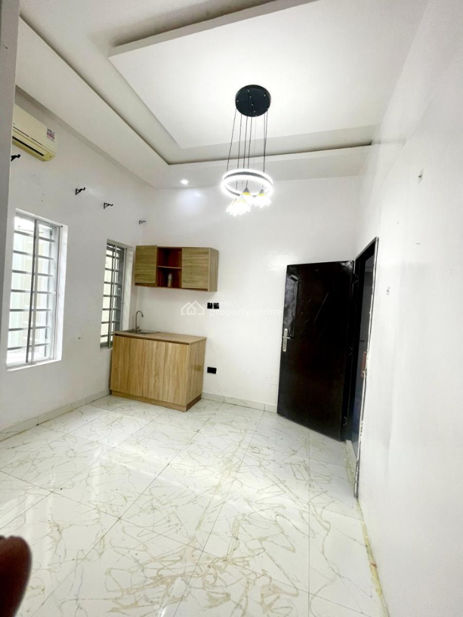 Nice Room & Parlour/mini Flat Upstairs, Chevy View Estate, Chevron Drive, Lekki, Lagos, Mini Flat (room and Parlour) for Rent