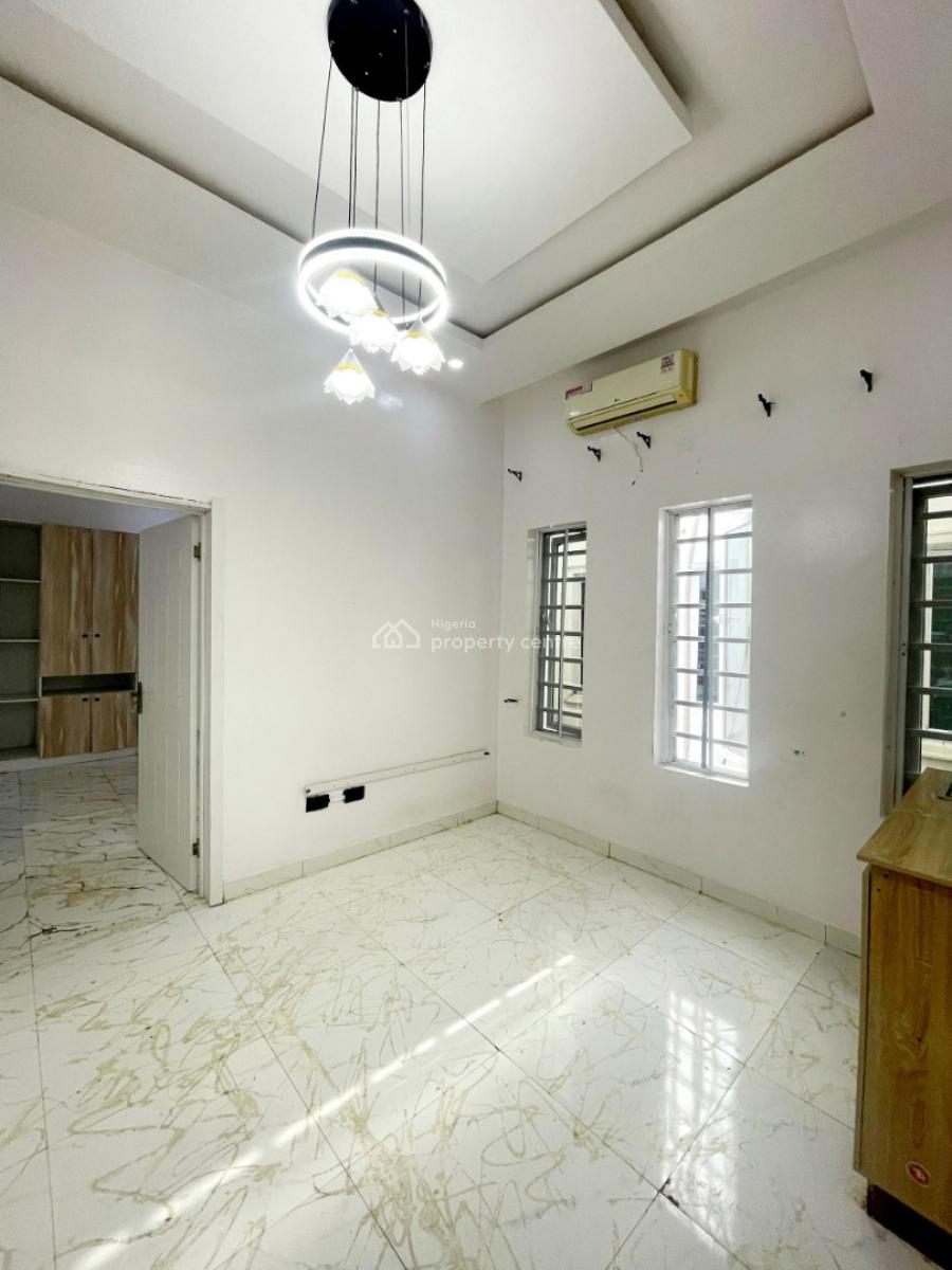 Nice Room & Parlour/mini Flat Upstairs, Chevy View Estate, Chevron Drive, Lekki, Lagos, Mini Flat (room and Parlour) for Rent