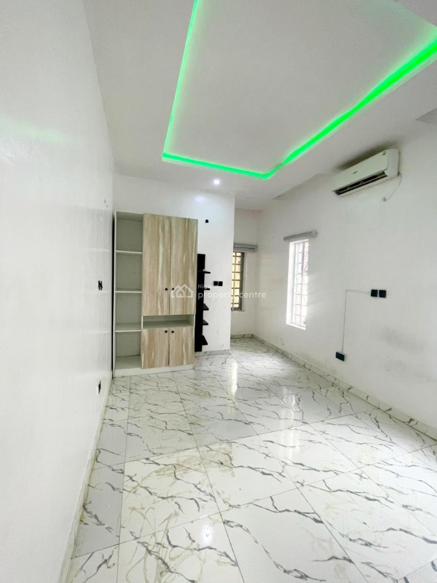 Nice Room & Parlour/mini Flat Upstairs, Chevy View Estate, Chevron Drive, Lekki, Lagos, Mini Flat (room and Parlour) for Rent