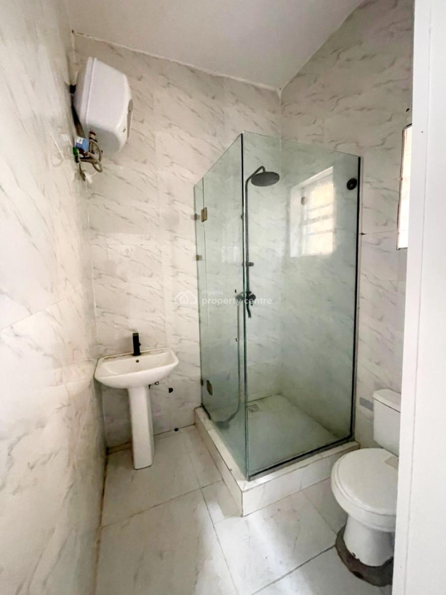 Nice Room & Parlour/mini Flat Upstairs, Chevy View Estate, Chevron Drive, Lekki, Lagos, Mini Flat (room and Parlour) for Rent