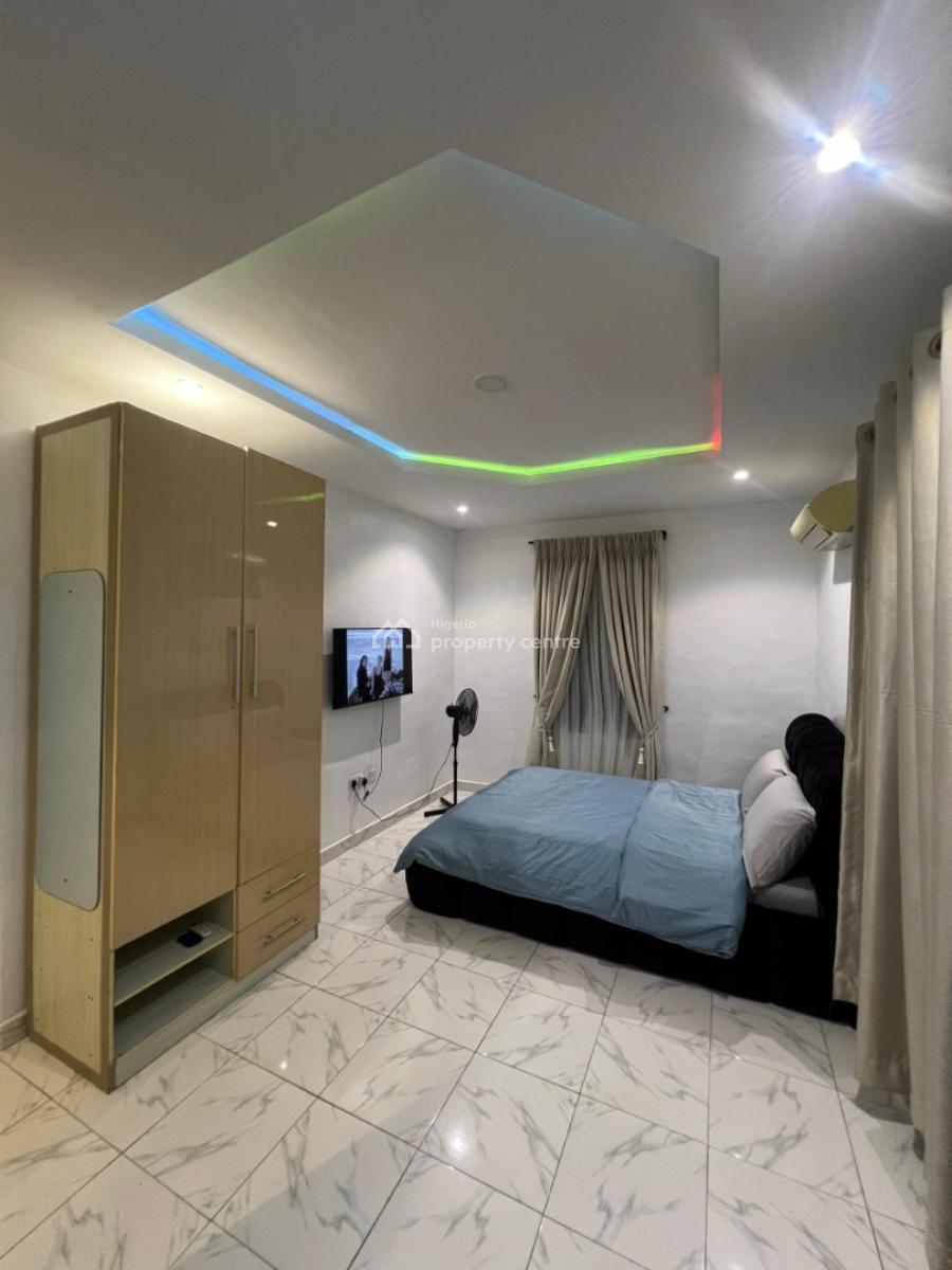 Monthly Stay Studio Apartment, Jibowu Estate Like, Yaba, Lagos, Self Contain (single Rooms) Short Let