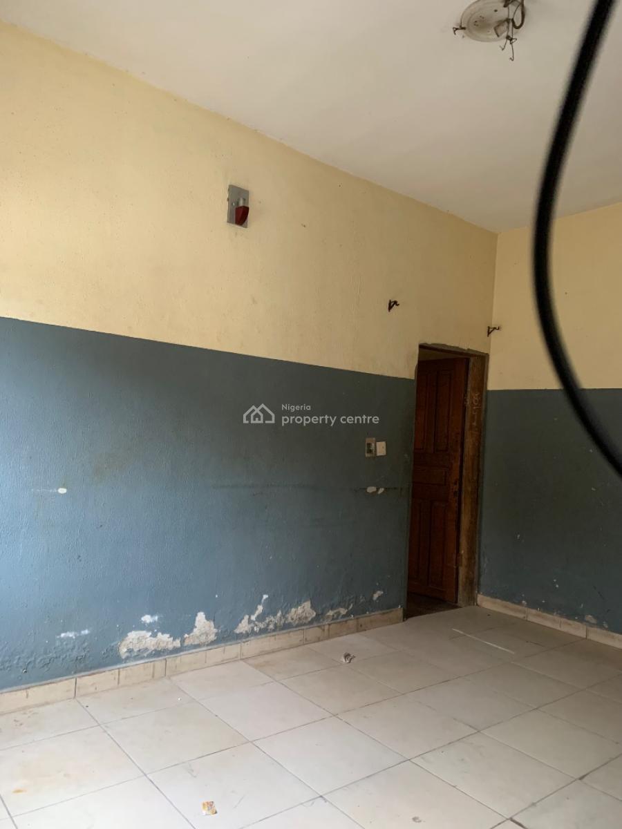 Very Spacious Room and Parlor in Self Secure Environment, Lafiaji Off Orchid Road By Eleganza Bus Stop Lekki Lagos, Lekki Phase 2, Lekki, Lagos, Mini Flat (room and Parlour) for Rent