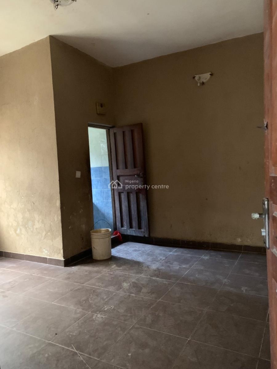 Very Spacious Room and Parlor in Self Secure Environment, Lafiaji Off Orchid Road By Eleganza Bus Stop Lekki Lagos, Lekki Phase 2, Lekki, Lagos, Mini Flat (room and Parlour) for Rent