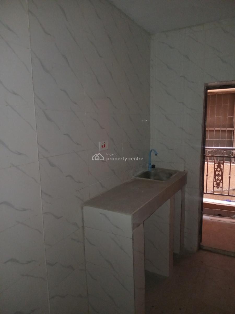 Chocolate Mini Flat, Adekunle By Third Mainland Bridge Yaba, Yaba, Lagos, Mini Flat (room and Parlour) for Rent