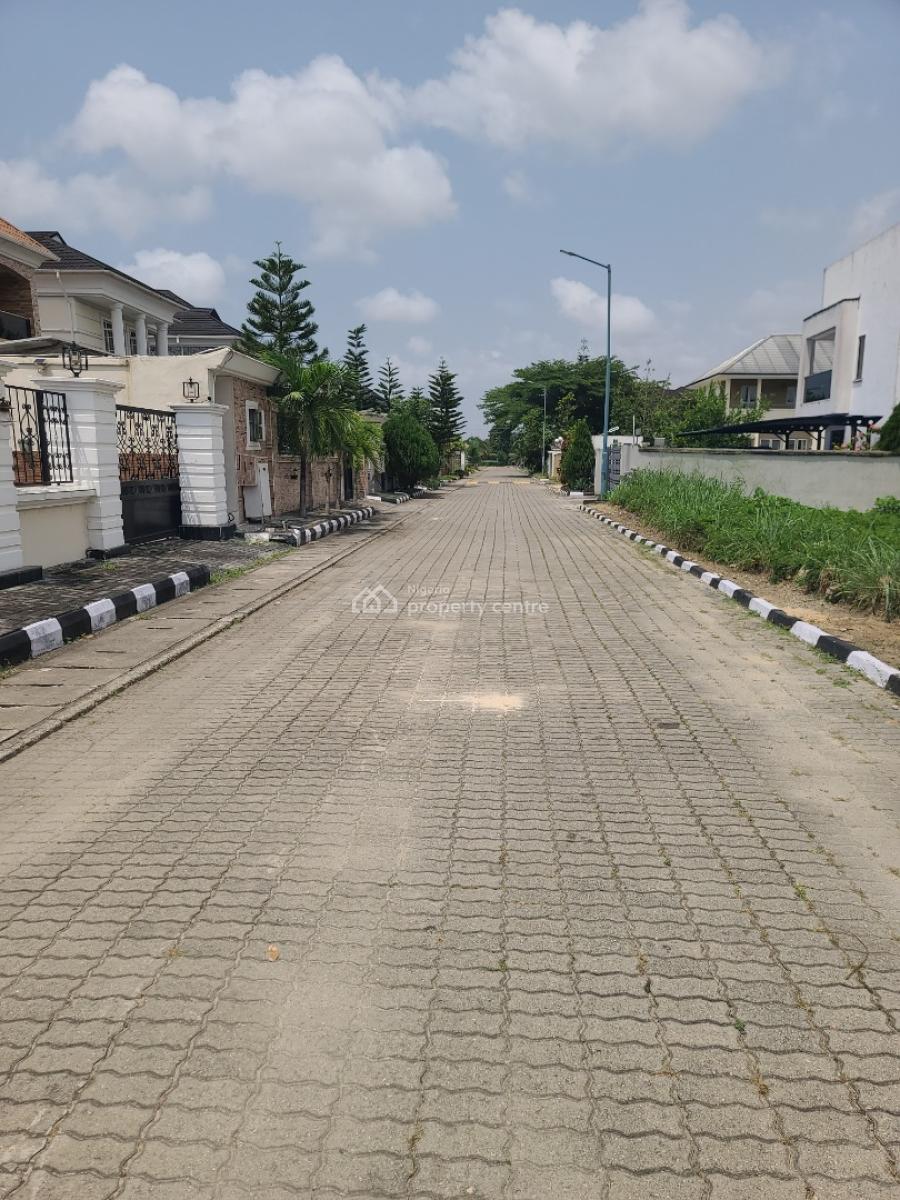 Beautiful Spacious 6 Bedroom Fully Detached Mansion with Swimming Pool, Mayfair Garden Estate Awoyaya Lekki Epe Express Way, Awoyaya, Ibeju Lekki, Lagos, Detached Duplex for Sale