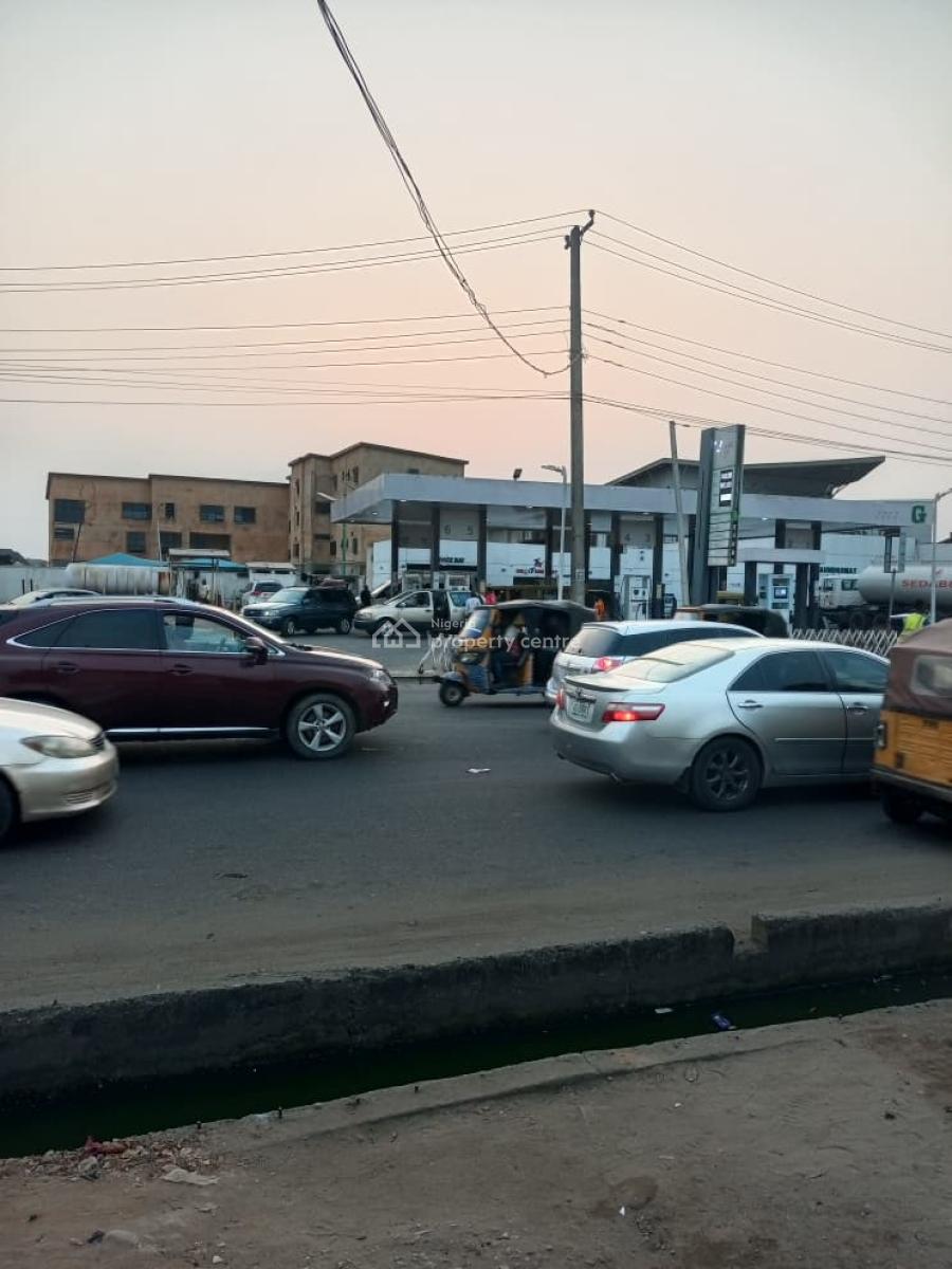 Nnpc Mega Filling Station on 6 Plots of Land, Isheri Road, Egbeda, Alimosho, Lagos, Filling Station for Sale