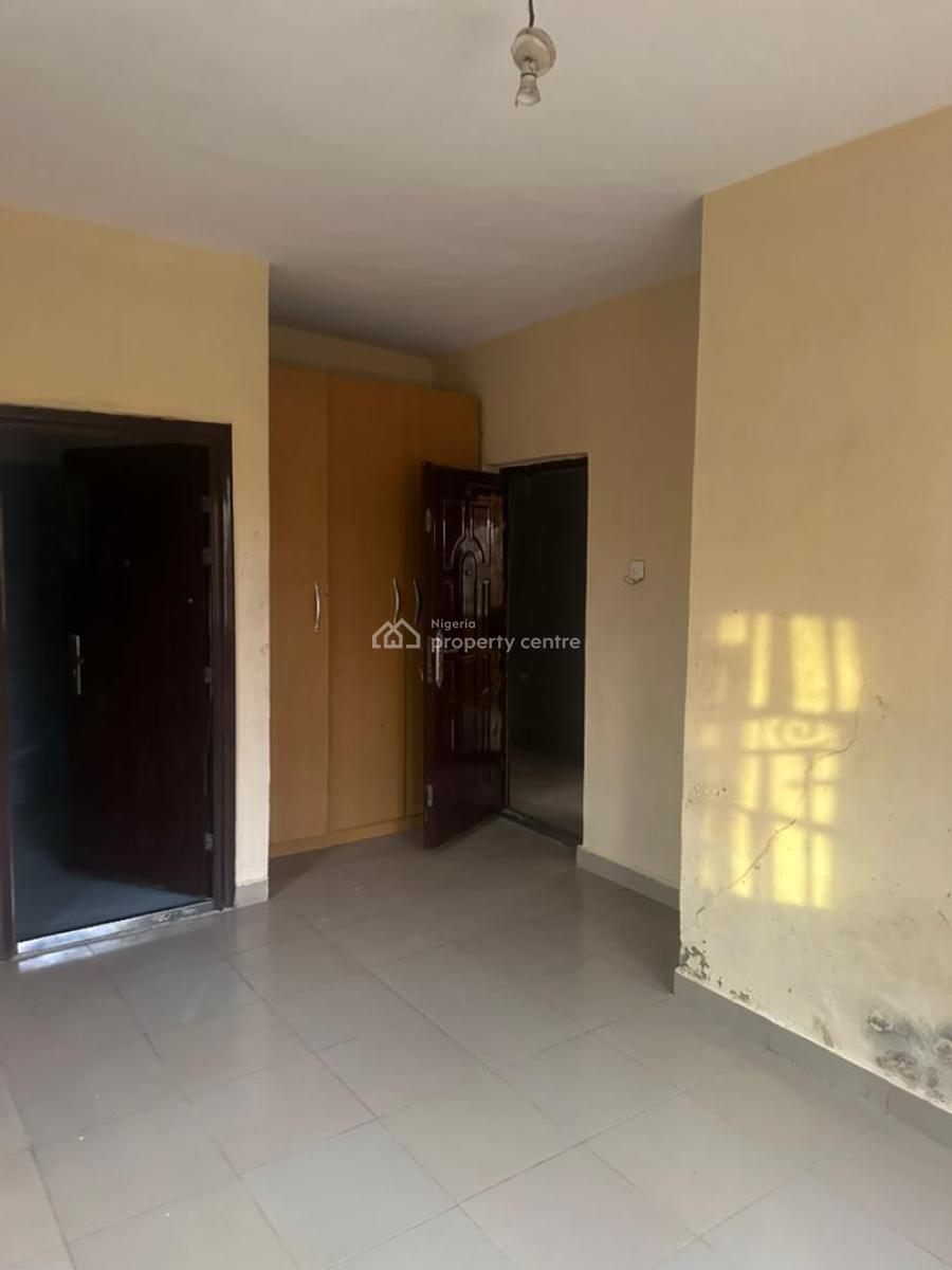 Executive Standard 3bedroom Apartment, Akowonjo, Alimosho, Lagos, Flat / Apartment for Rent