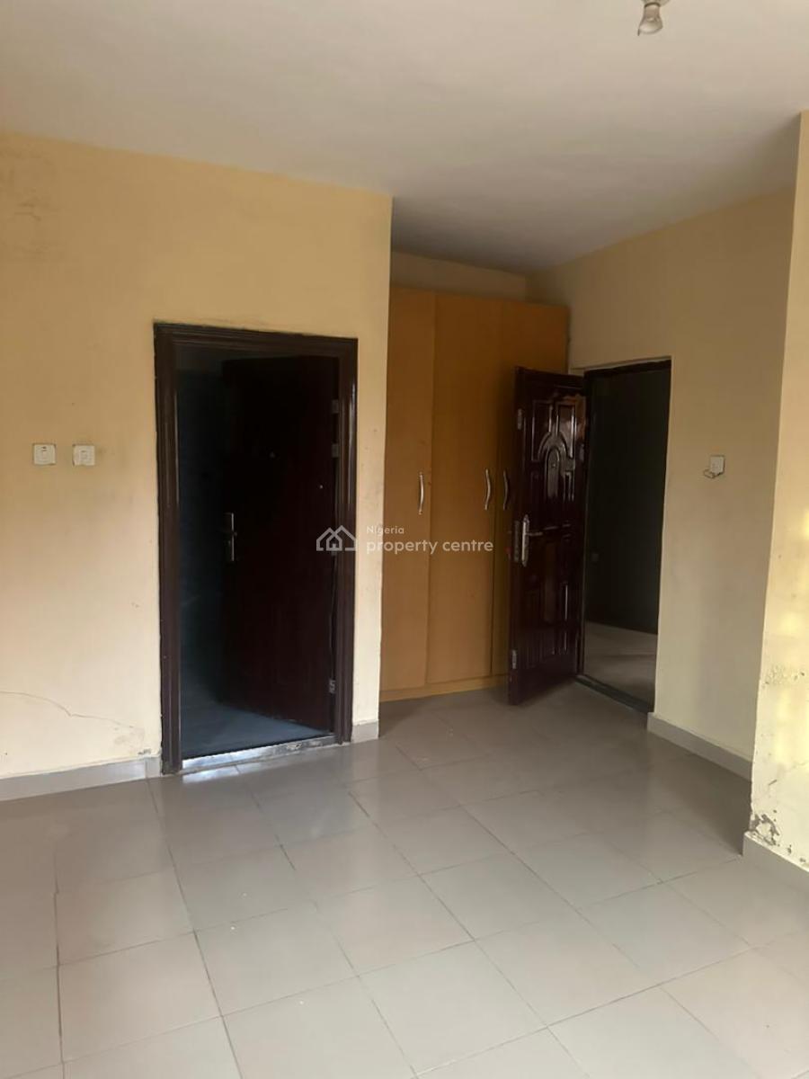 Executive Standard 3bedroom Apartment, Akowonjo, Alimosho, Lagos, Flat / Apartment for Rent