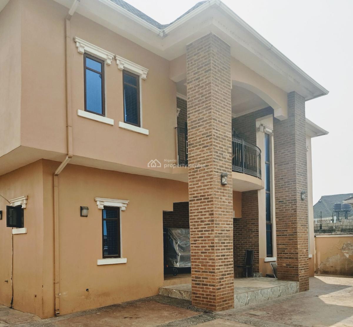 Spacious 3-bedroom Upstairs Flat in a Secure Estate, Ikorodu, Lagos, Flat / Apartment for Rent
