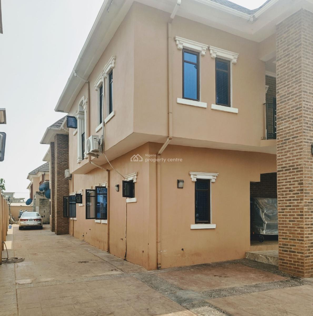Spacious 3-bedroom Upstairs Flat in a Secure Estate, Ikorodu, Lagos, Flat / Apartment for Rent