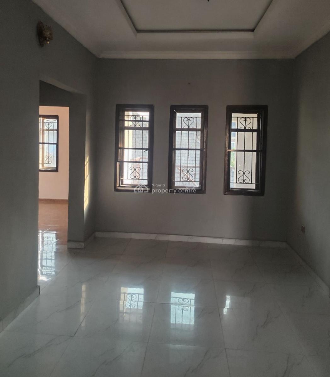 Spacious 3-bedroom Upstairs Flat in a Secure Estate, Ikorodu, Lagos, Flat / Apartment for Rent