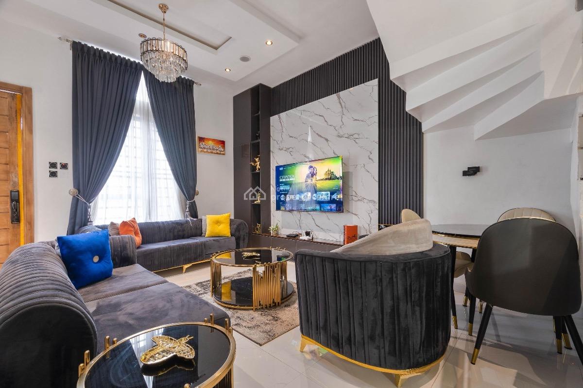 Exquisite 3 Bedroom Fully Detached Duplex with Exclusive Features, 3 Bedroom Apartment in Lekki, Bankole Street, Ologolo Lekki, Ologolo, Lekki, Lagos, Flat / Apartment Short Let