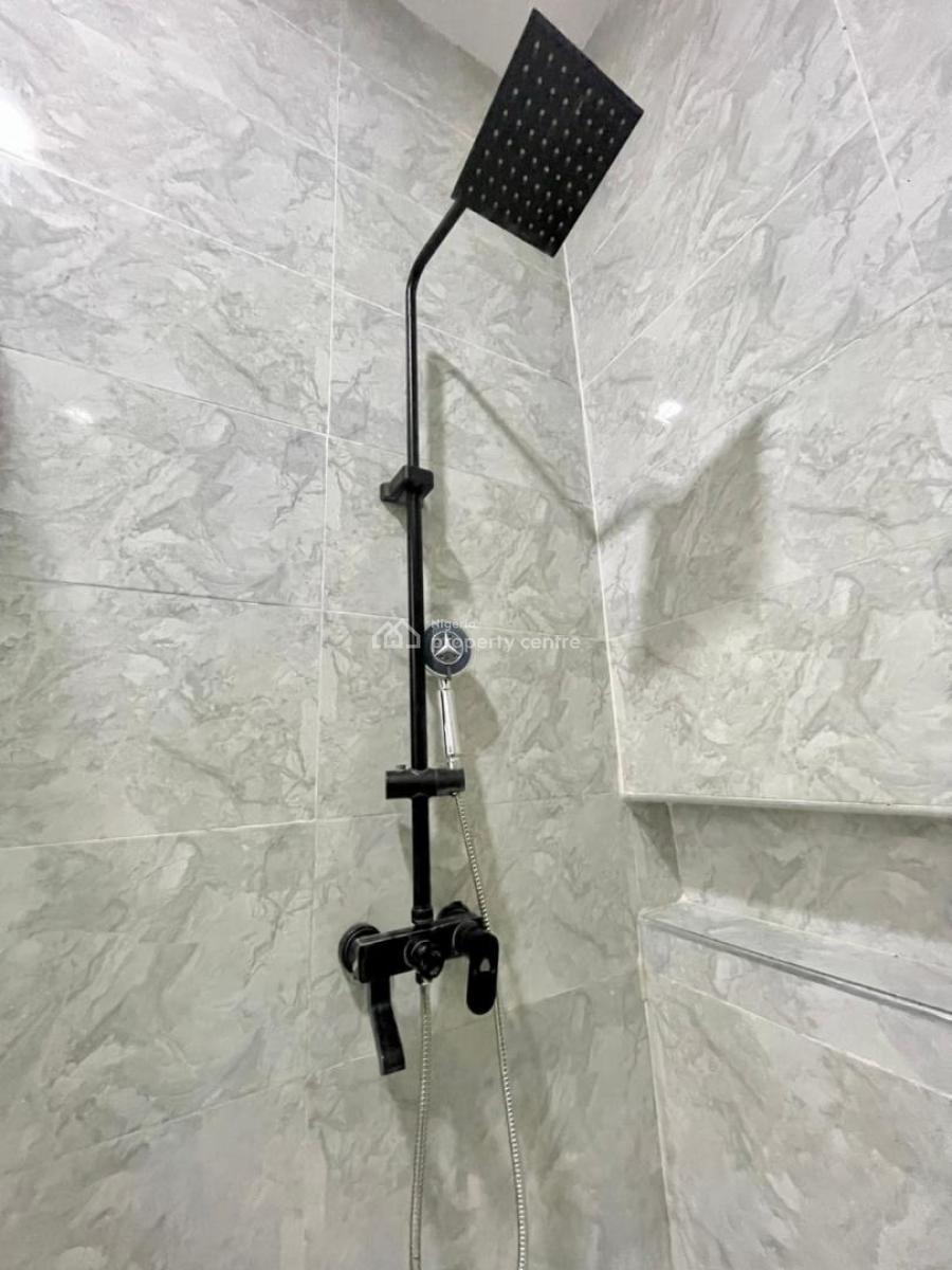 Well Furnished 3bed Flat, Off Admiralty Way., Lekki Phase 1, Lekki, Lagos, Flat / Apartment for Rent