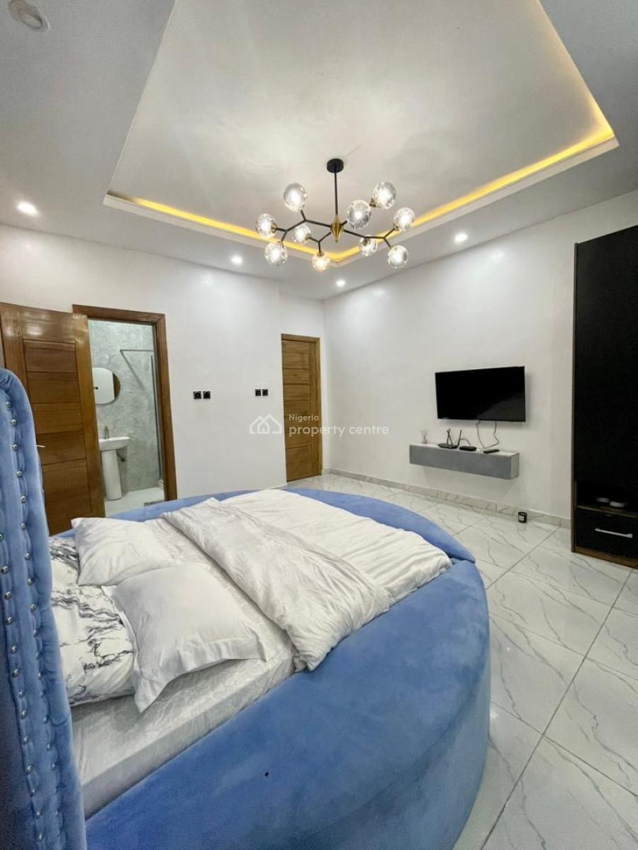 Well Furnished 3bed Flat, Off Admiralty Way., Lekki Phase 1, Lekki, Lagos, Flat / Apartment for Rent