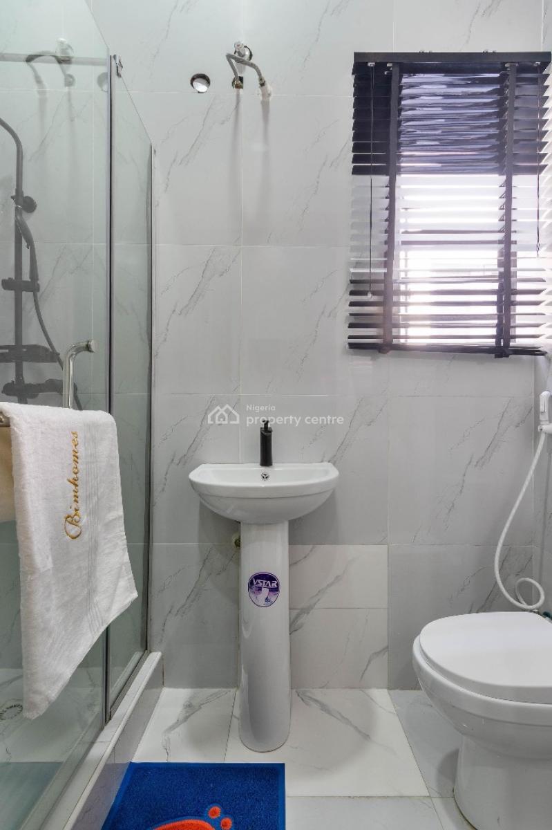 Luxury 2 Bedroom Fully Detached Duplex with Modern Features Available, 2 Bedroom Apartment in Lekki, Ologolo., Ologolo, Lekki, Lagos, Flat / Apartment Short Let