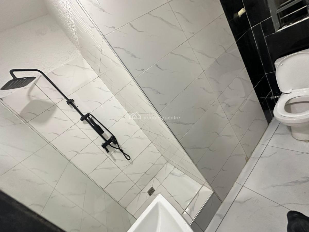 2bedroom Apartment, Lekki Phase 1, Lekki, Lagos, Flat / Apartment for Rent