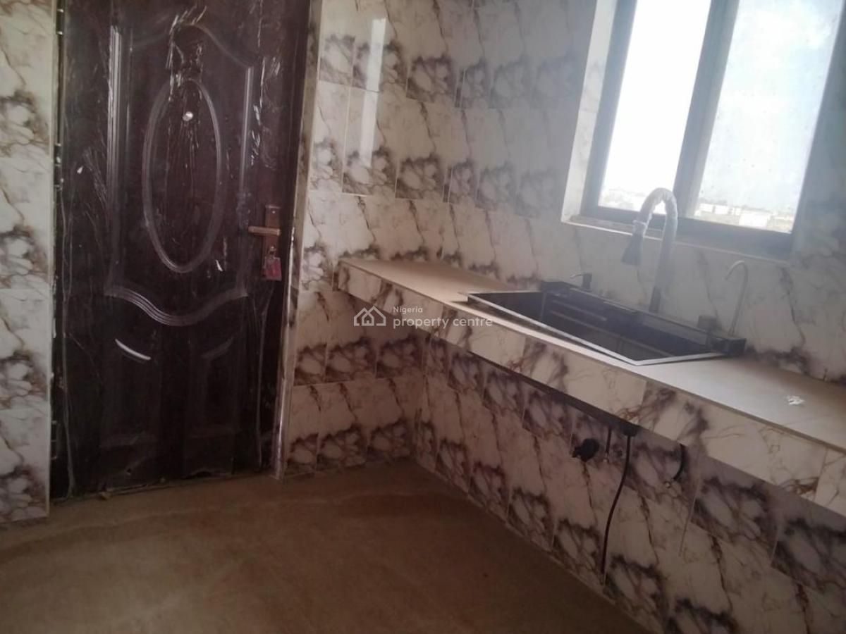 Well Ventilated 1bedroom Penthouse, Mende, Maryland, Lagos, Flat / Apartment for Rent