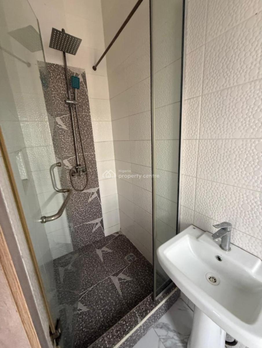 Serviced 2 Bedroom En-suite Flat with a Partly Open Fitted Kitchen, Co, Ikate Elegushi, Lekki, Lagos, Flat / Apartment for Rent