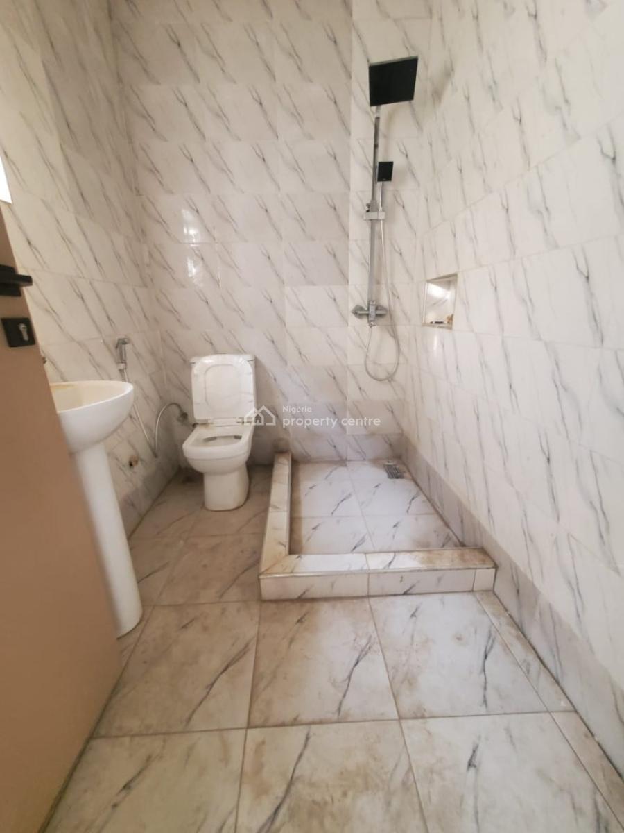 Superluxury 3bedroom Flat on a Tarred R, By Shopping Complex, Area 1, Garki, Abuja, Flat / Apartment for Rent