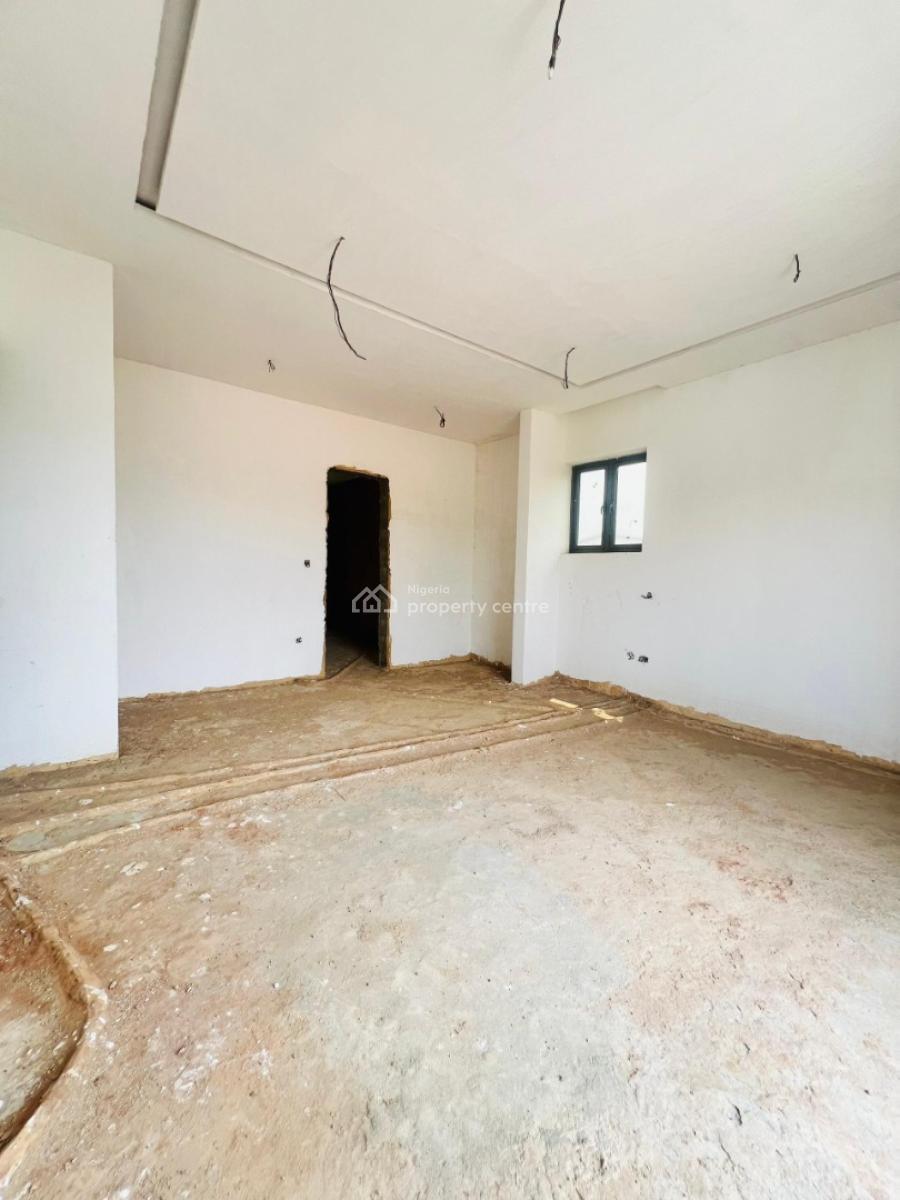 6 Bedroom Mansion ,on 1200sqm Land Size 2 Units of 1 Bed Chalet, Ikeja Gra, Ikeja, Lagos, Detached Duplex for Sale