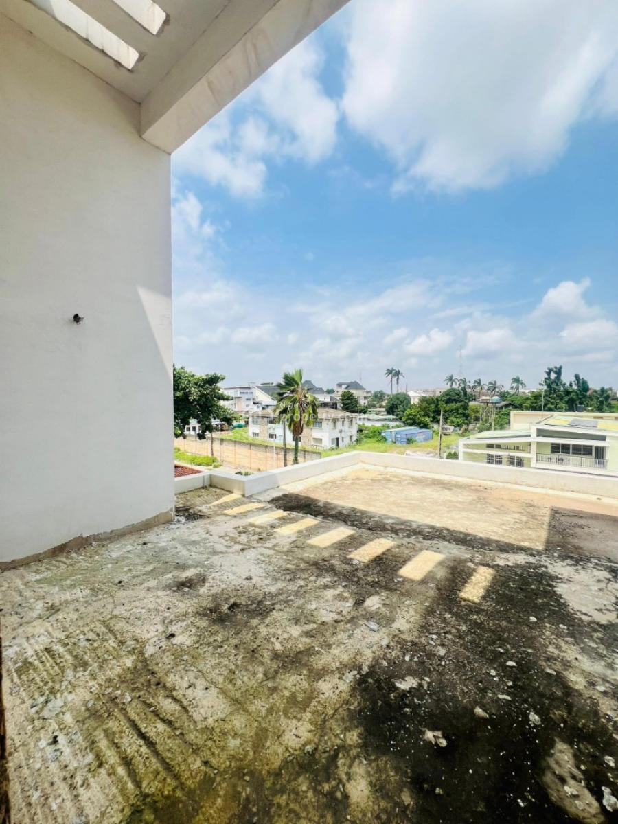 6 Bedroom Mansion ,on 1200sqm Land Size 2 Units of 1 Bed Chalet, Ikeja Gra, Ikeja, Lagos, Detached Duplex for Sale