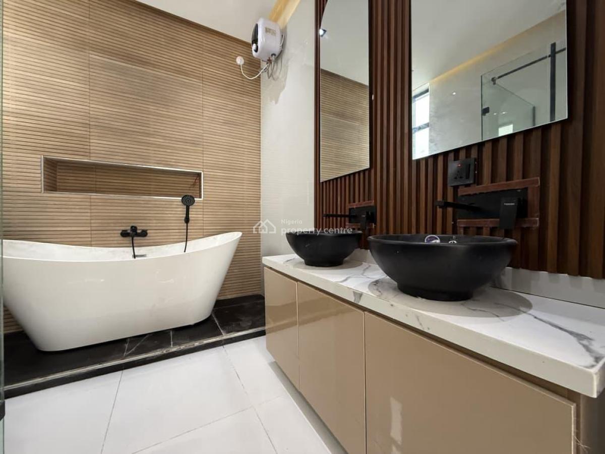 5 Bedroom Detached House in Lekki, Lekki, Lagos, Detached Duplex for Sale