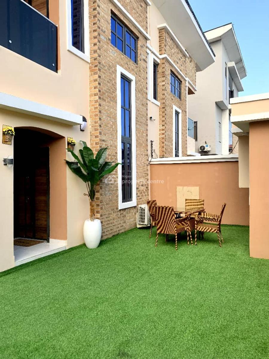 Nicely Furnished 3 Bedroom Apartment, Ikeja, Lagos, Flat / Apartment Short Let